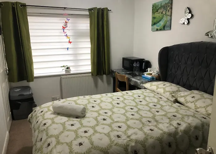 34 Furlong Close Room In A Home