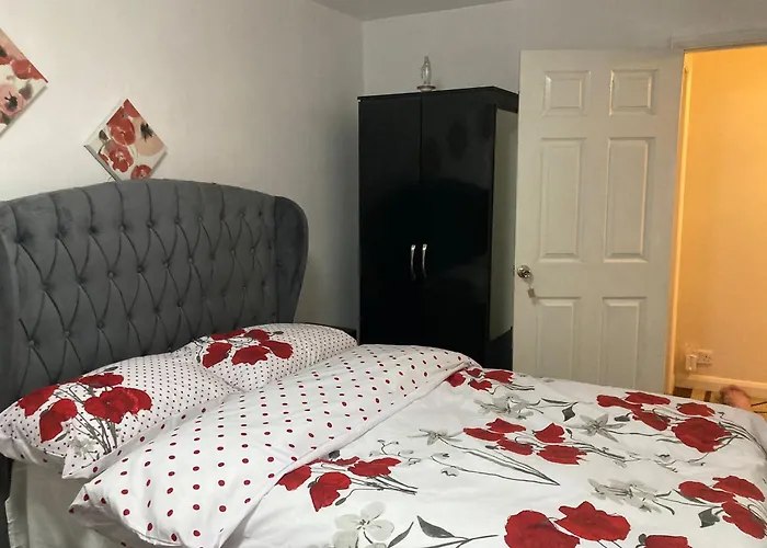 34 Furlong Close Room In A Home