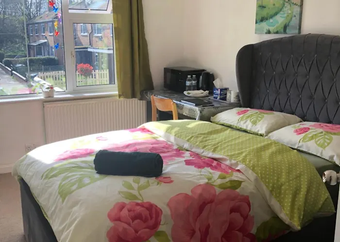 34 Furlong Close Room In A Home