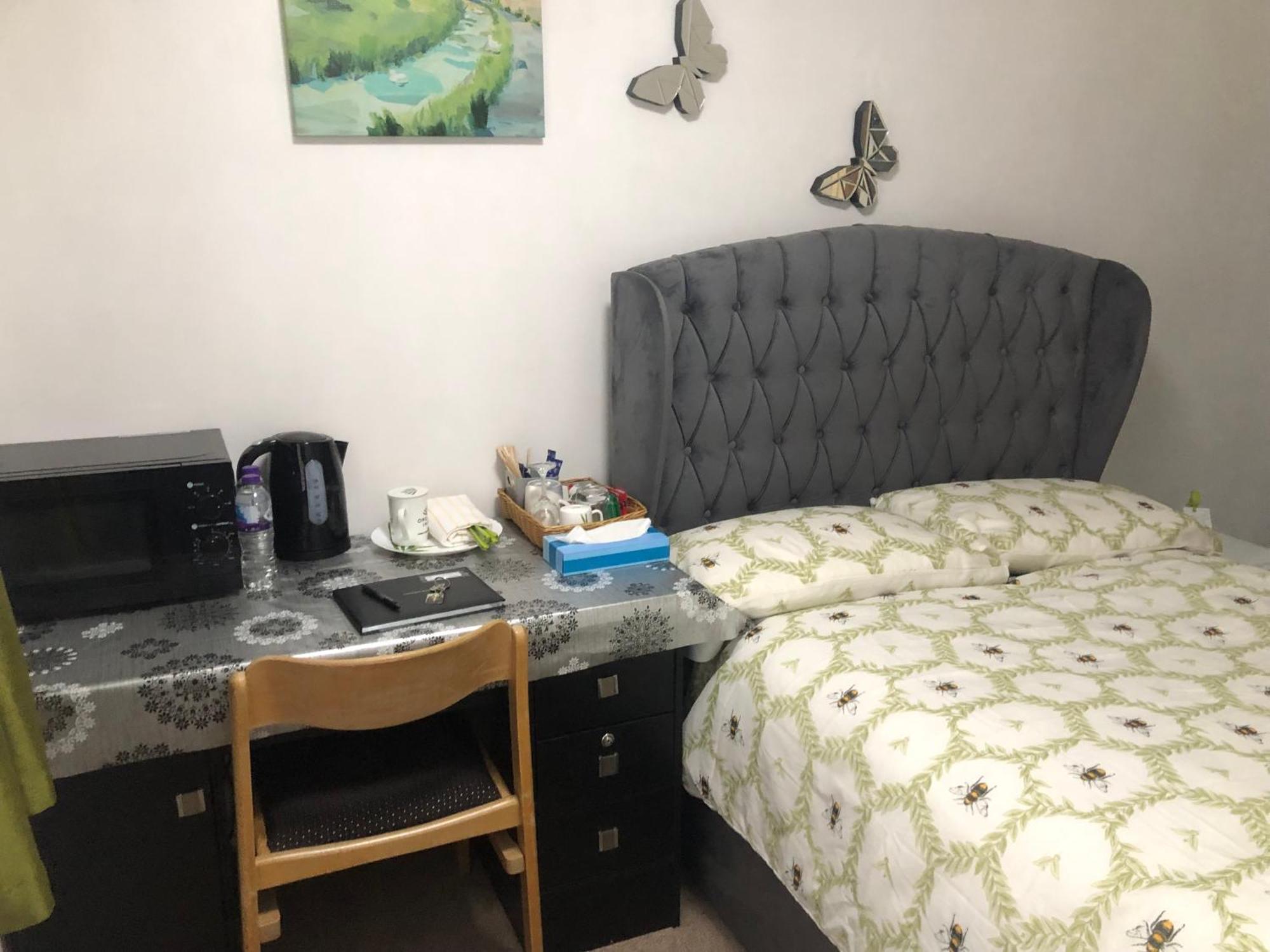 34 Furlong Close In A Homestay *